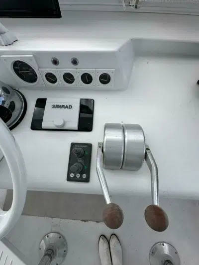 BOATZON | Viking Motor Yacht 1988 BOATZON | Viking Motor Yacht 1988