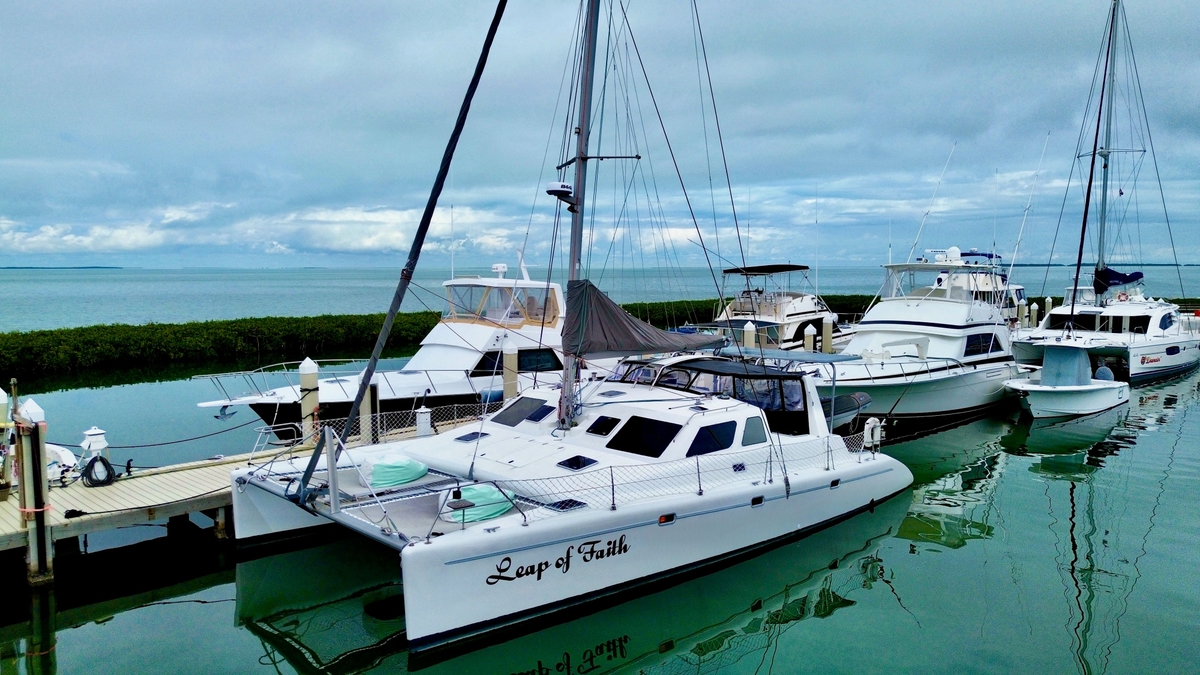 2000 Voyage Yachts 440 - Sold Boat
