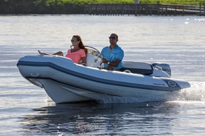 BOATZON | Walker Bay Generation 400 DLX 2026
