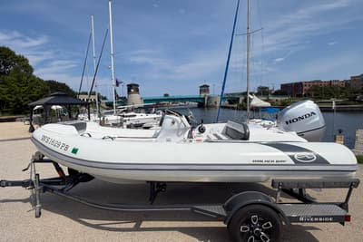 BOATZON | Walker Bay Generation 450 2022