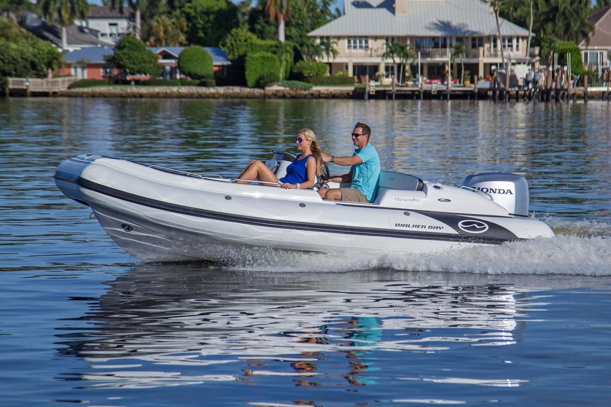 2025 Walker Bay Generation 525 DLX - Sold Boat