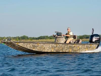 BOATZON | War Eagle 2170 Blackhawk 2026