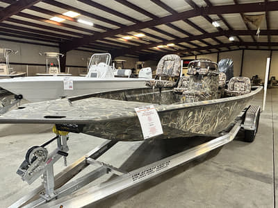 BOATZON | War Eagle 2170 Blackhawk 2027