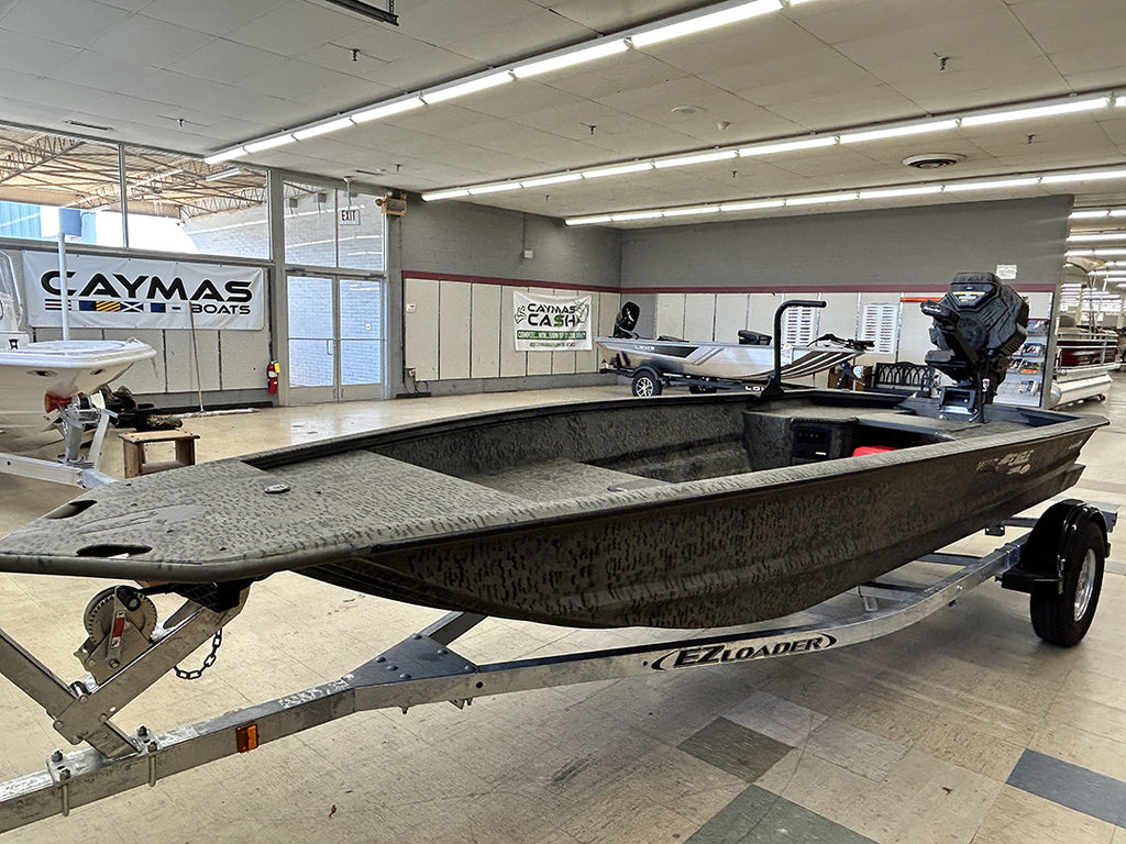 2026 War Eagle 750 Gladiator Mud Boat - Sold Boat