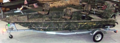 BOATZON | War Eagle 853G Gladiator Karavan Galvanized Bunk GatorTail GTZ40L 2026