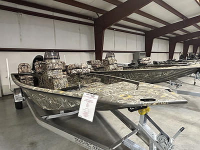 BOATZON | War Eagle 961 Blackhawk CC 2026