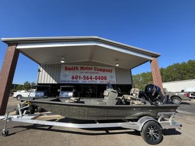 BOATZON | War Eagle 961 BLACKHAWLK 2026 BOATZON | War Eagle 961 BLACKHAWLK 2026