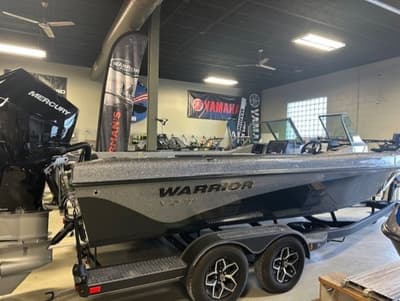 BOATZON | Warrior Boats V238 2026