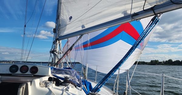 1984 Wauquiez Pretorien - Sold Boat