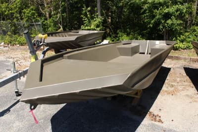 BOATZON | WeldBilt 1652V 2026