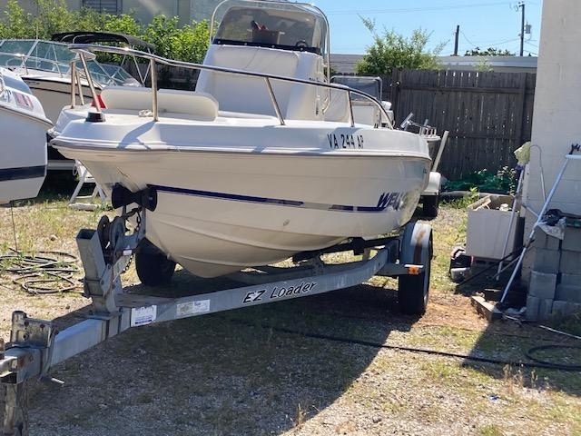 1999 Wellcraft 190 CCF - Sold Boat