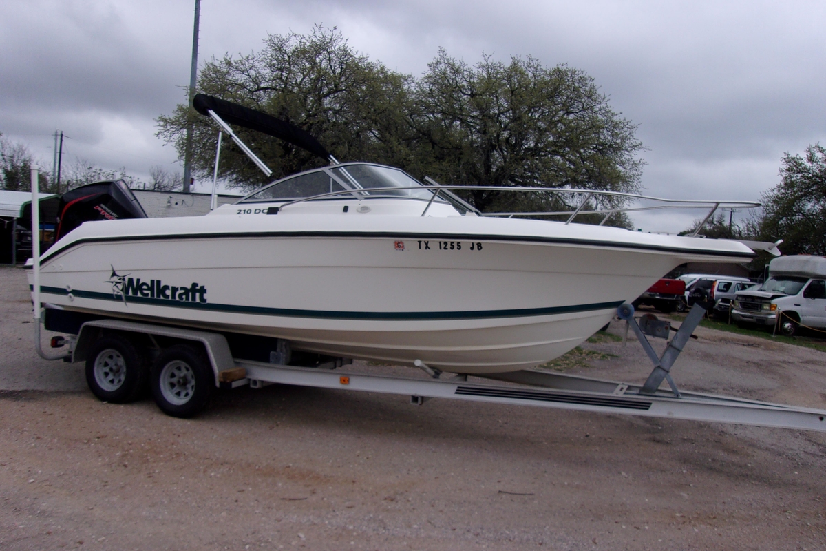 1998 Wellcraft 210 Sportsman - Sold Boat