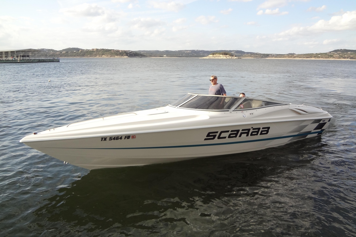 1998 Wellcraft 26 Scarab - Sold Boat