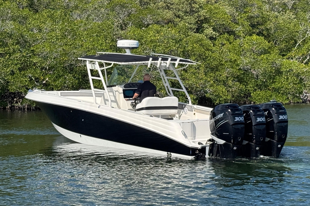 2014 Wellcraft 35 Scarab Tournament - Sold Boat