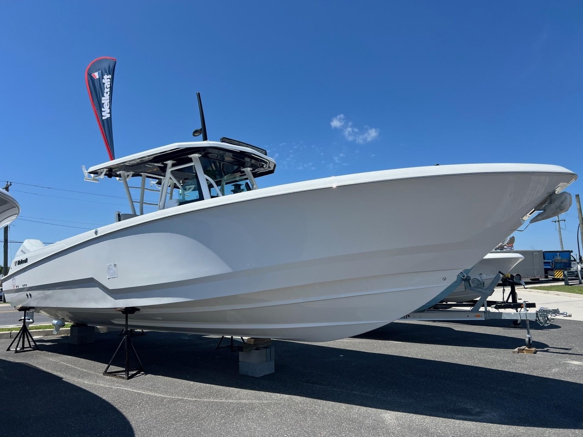 2025 Wellcraft 352 Fisherman - Sold Boat