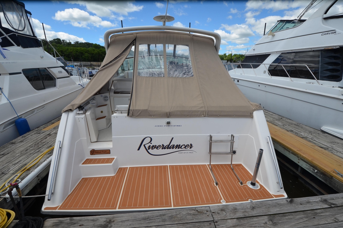 1996 Wellcraft 43 Portofino - Sold Boat
