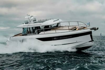 BOATZON | Wellcraft 44 Explorer 2026