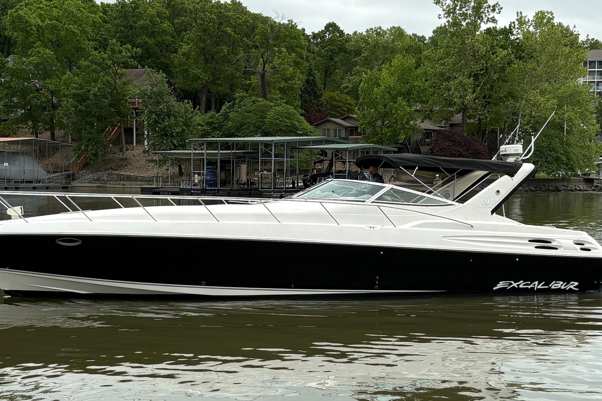 2000 Wellcraft 45 Excalibur - Sold Boat