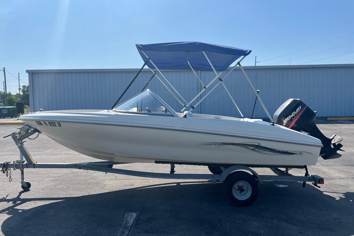 2000 Wellcraft capri - Sold Boat
