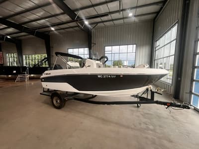BOATZON | Wellcraft F182 FISHERMAN 182 2020