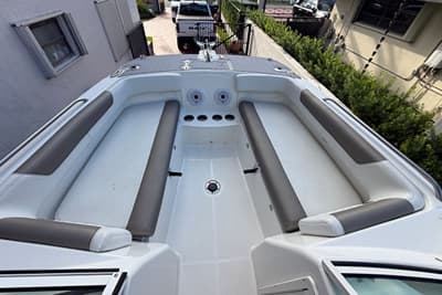 BOATZON | World Cat 230 DC 2023