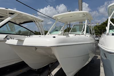 BOATZON | World Cat 230 DC 2026