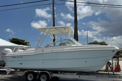 BOATZON | World Cat 230 SD 2026