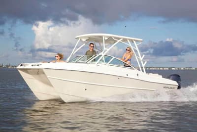 BOATZON | World Cat 230 SD 2026