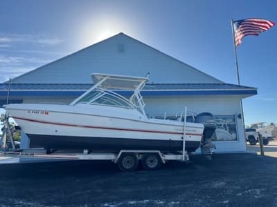 BOATZON | World Cat 230DC 2021