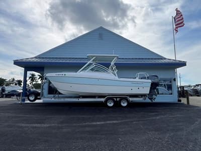 BOATZON | World Cat 230DC 2023