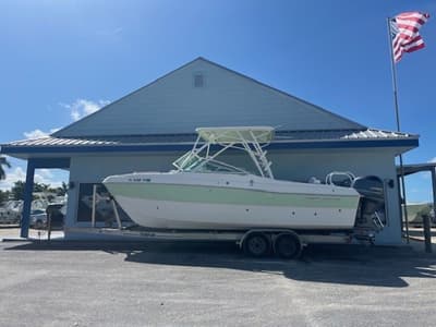 BOATZON | World Cat 230SD 2024
