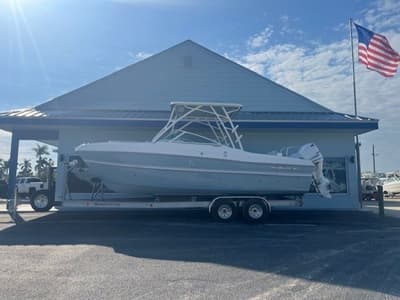 BOATZON | World Cat 230SD 2026