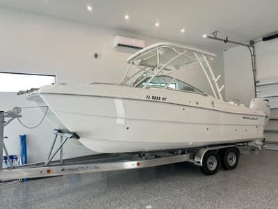 BOATZON | World Cat 230SD 2026