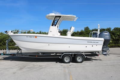 BOATZON | World Cat 235 CC 2023