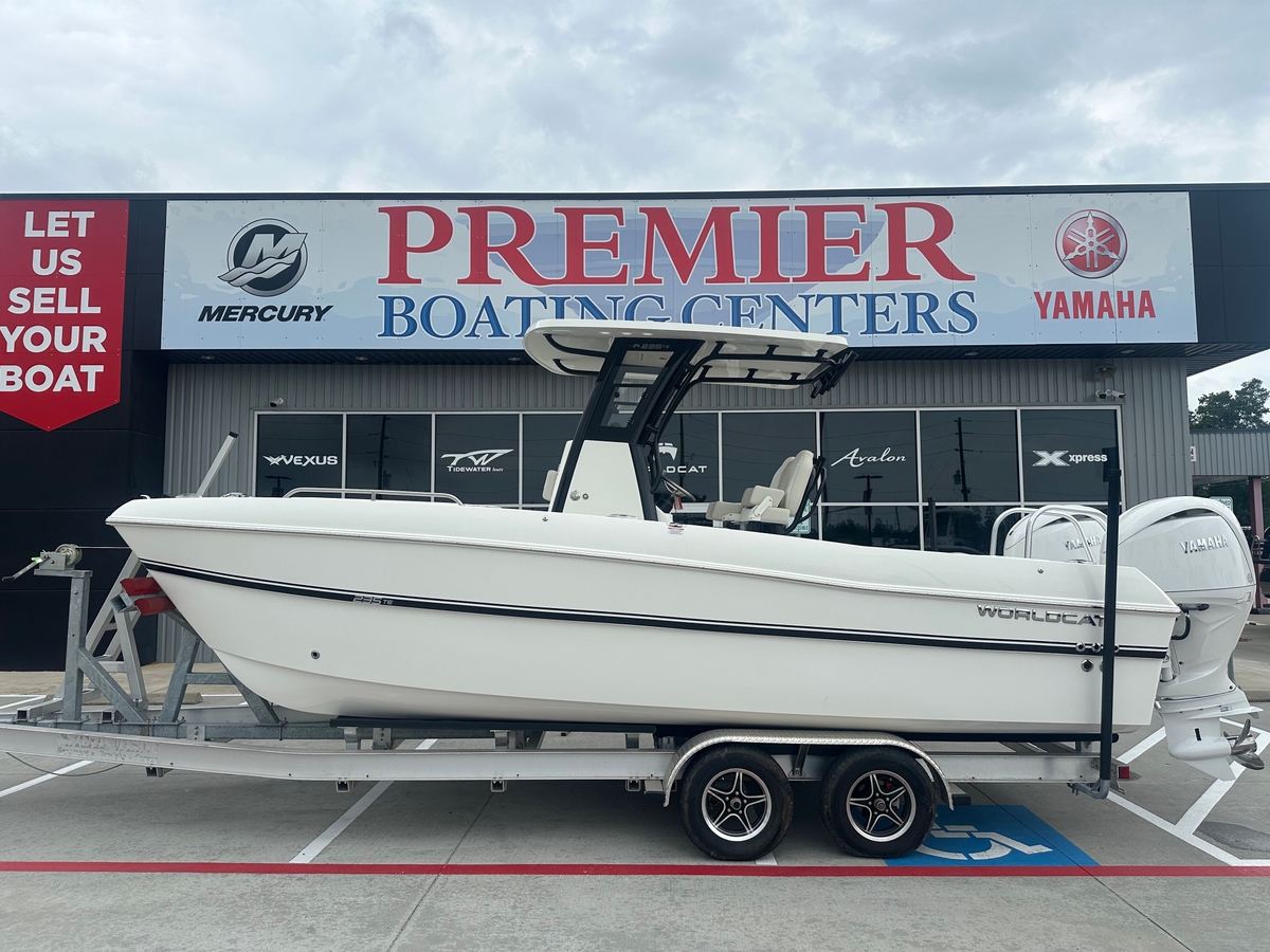2025 World Cat 235 TE - Sold Boat