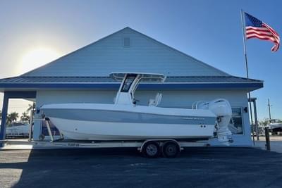 BOATZON | World Cat 235 TE 2026