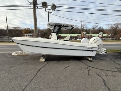 BOATZON | World Cat 235TE 2026