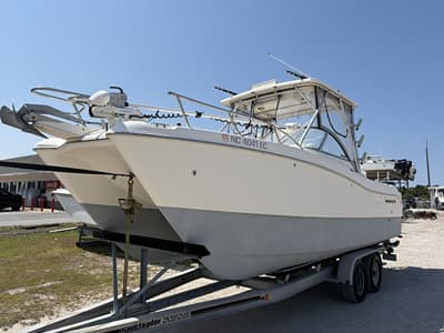BOATZON | World Cat 250 DC 2005