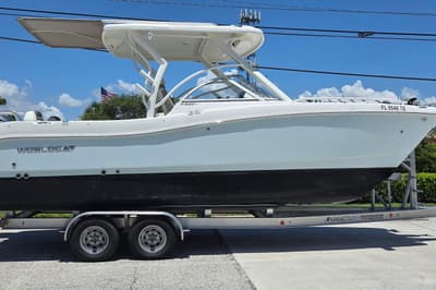 BOATZON | World Cat 255 DC 2021