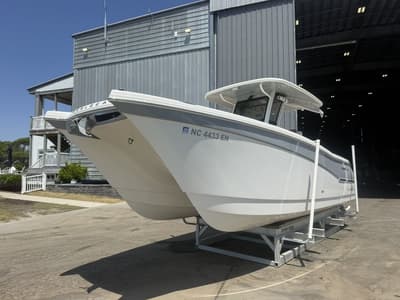 BOATZON | World Cat 280 CCX 2020