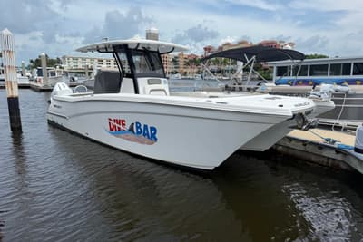 BOATZON | World Cat 280 CCX 2023