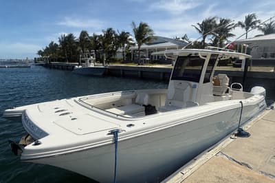 BOATZON | World Cat 280 CCX 2025