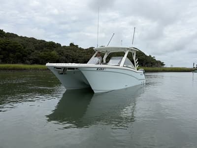 BOATZON | World Cat 280 DC 2023
