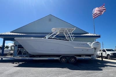 BOATZON | World Cat 280 DCX 2026