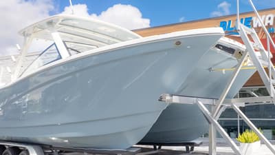 BOATZON | World Cat 280 DUAL CONSOLE 2026