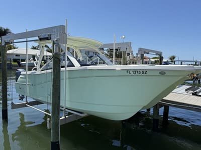 BOATZON | World Cat 280DCX 2021