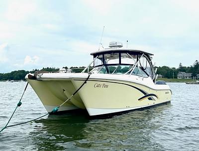BOATZON | World Cat 290 DC 2011