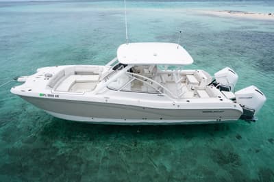 BOATZON | World Cat 296 DC 2027