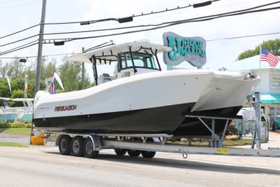 BOATZON | World Cat 325 CC 2021 BOATZON | World Cat 325 CC 2021