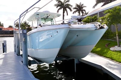 BOATZON | World Cat 325 CC 2023